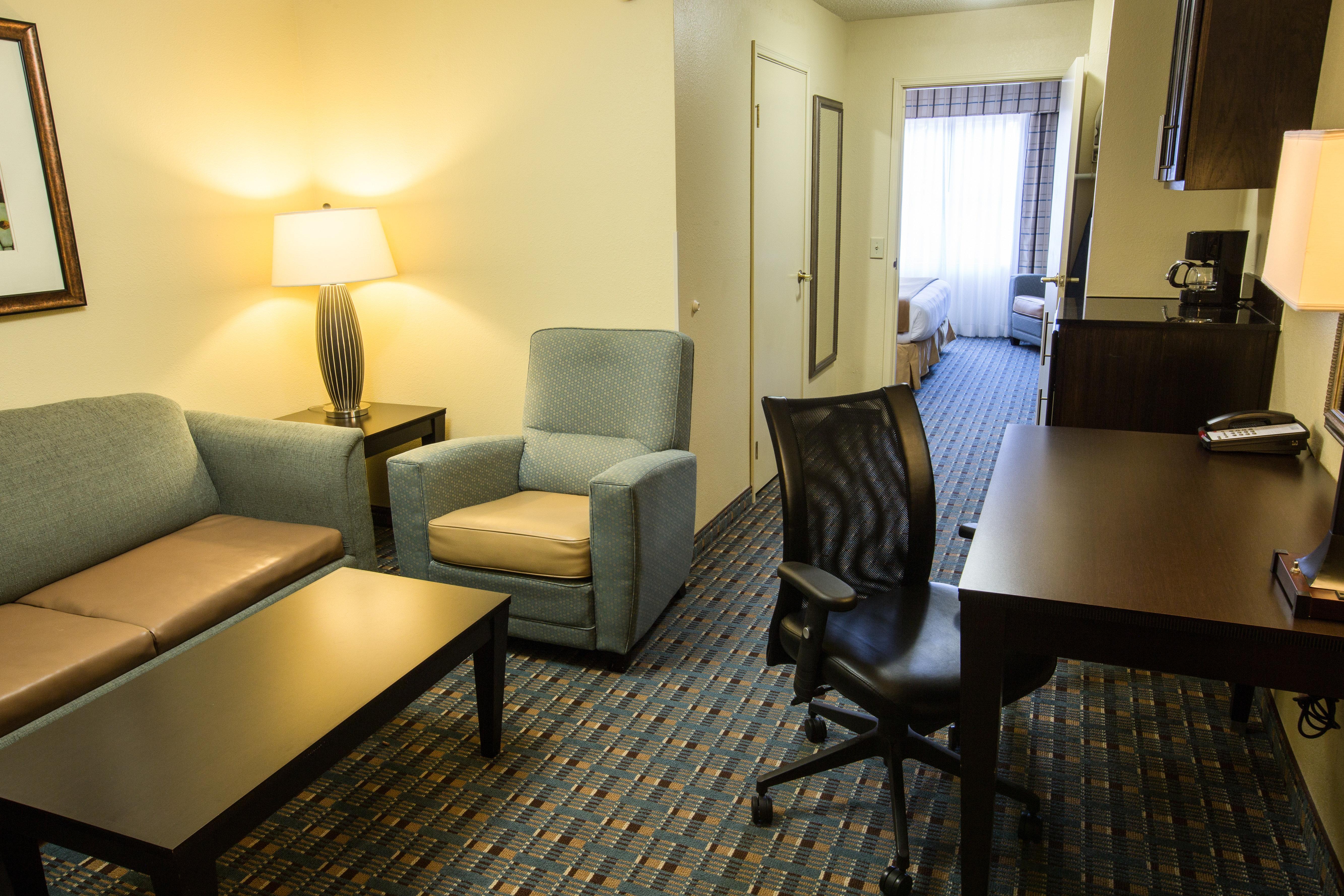 Holiday Inn Express Alpharetta - Roswell By Ihg Exterior foto