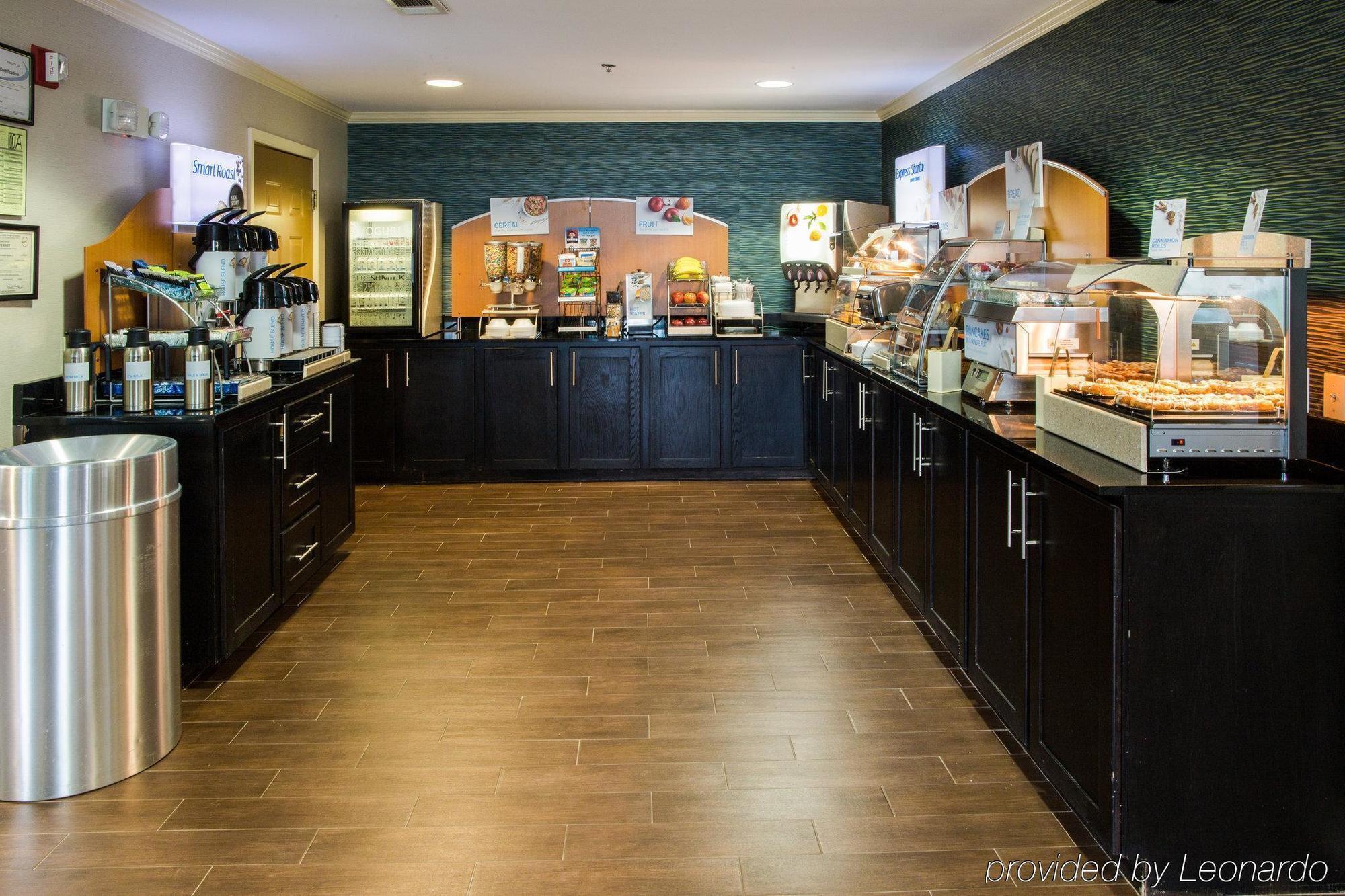 Holiday Inn Express Alpharetta - Roswell By Ihg Exterior foto